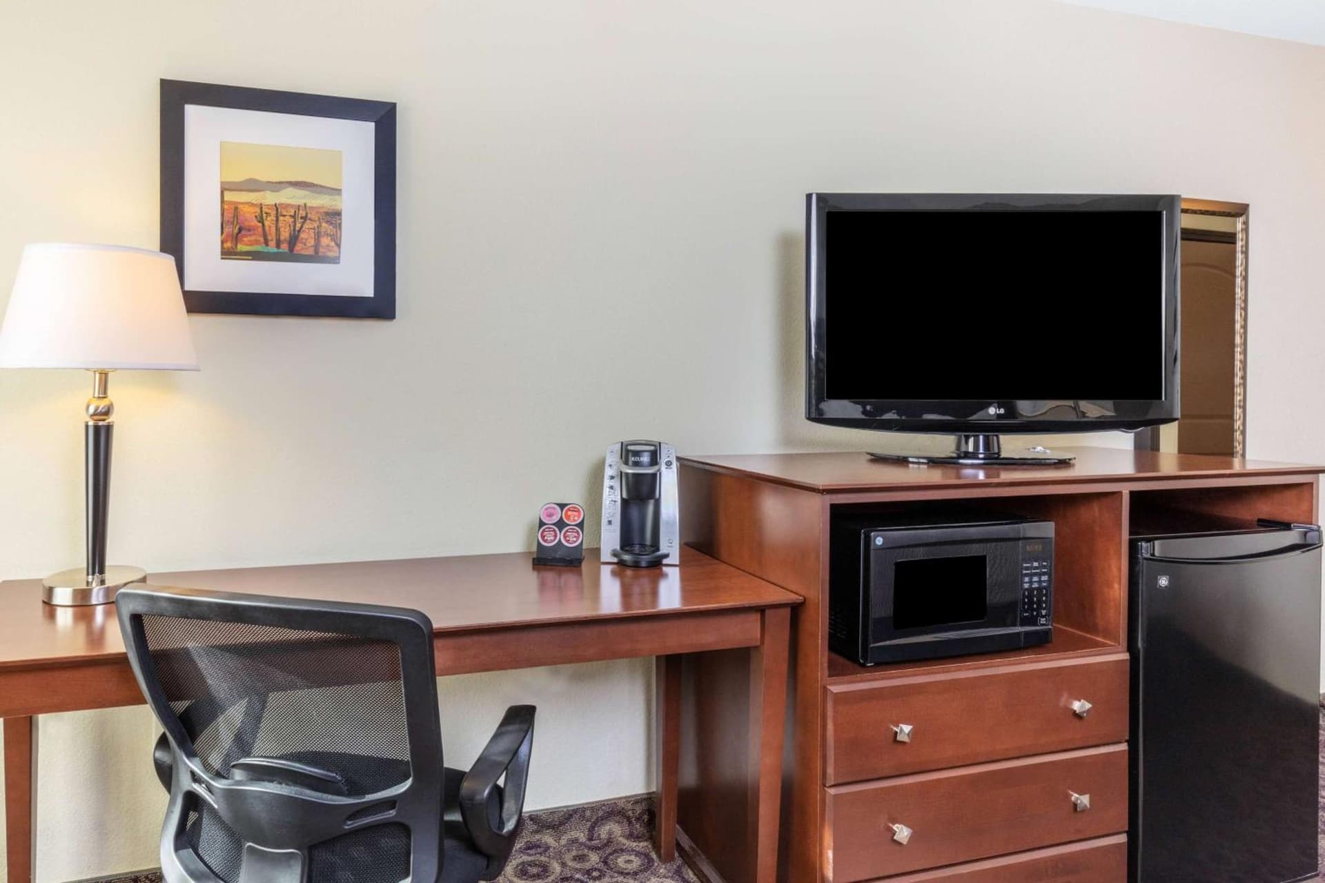 La Quinta Inn & Suites by Wyndham Las Vegas Airport South