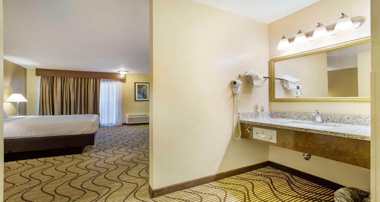 SureStay Plus by Best Western Sacramento North