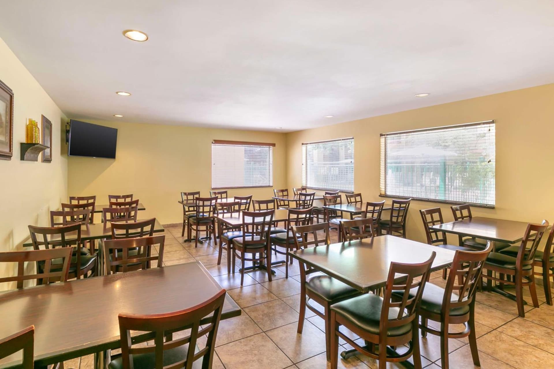 Best Western Plus Orchid Hotel and Suites