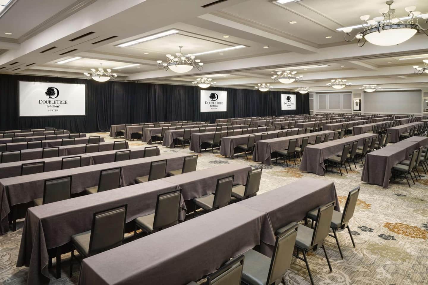 DoubleTree by Hilton Hotel Austin
