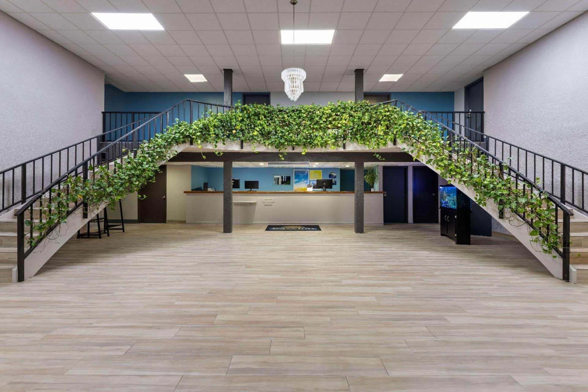 Days Inn & Suites by Wyndham Fort Pierce Midtown