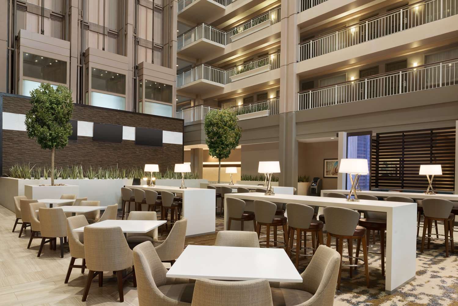 Embassy Suites by Hilton Chicago Lombard Oak Brook
