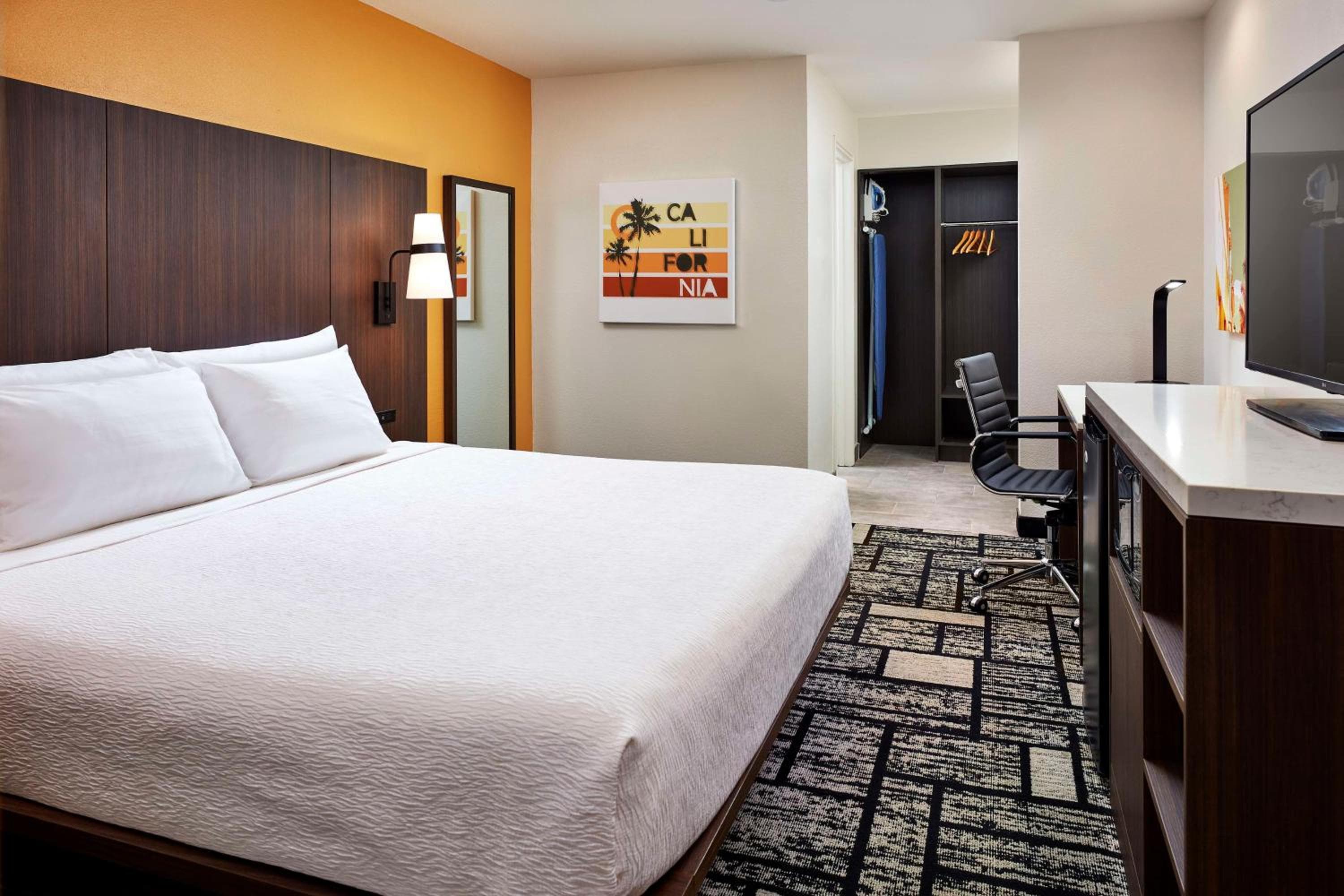 Best Western Plus Meridian Inn & Suites, Anaheim-Orange