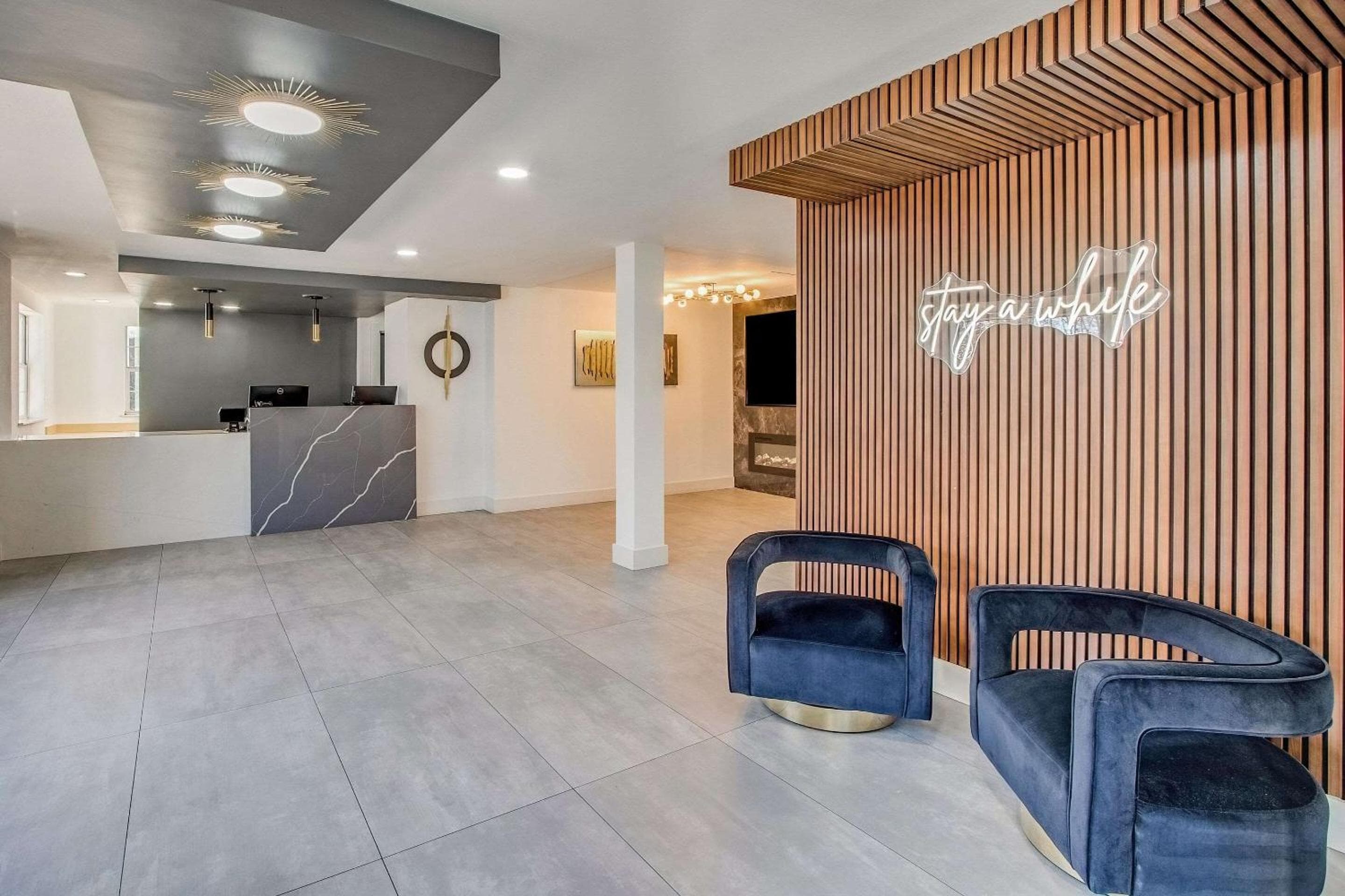 Quality Inn & Suites Columbia Harbison