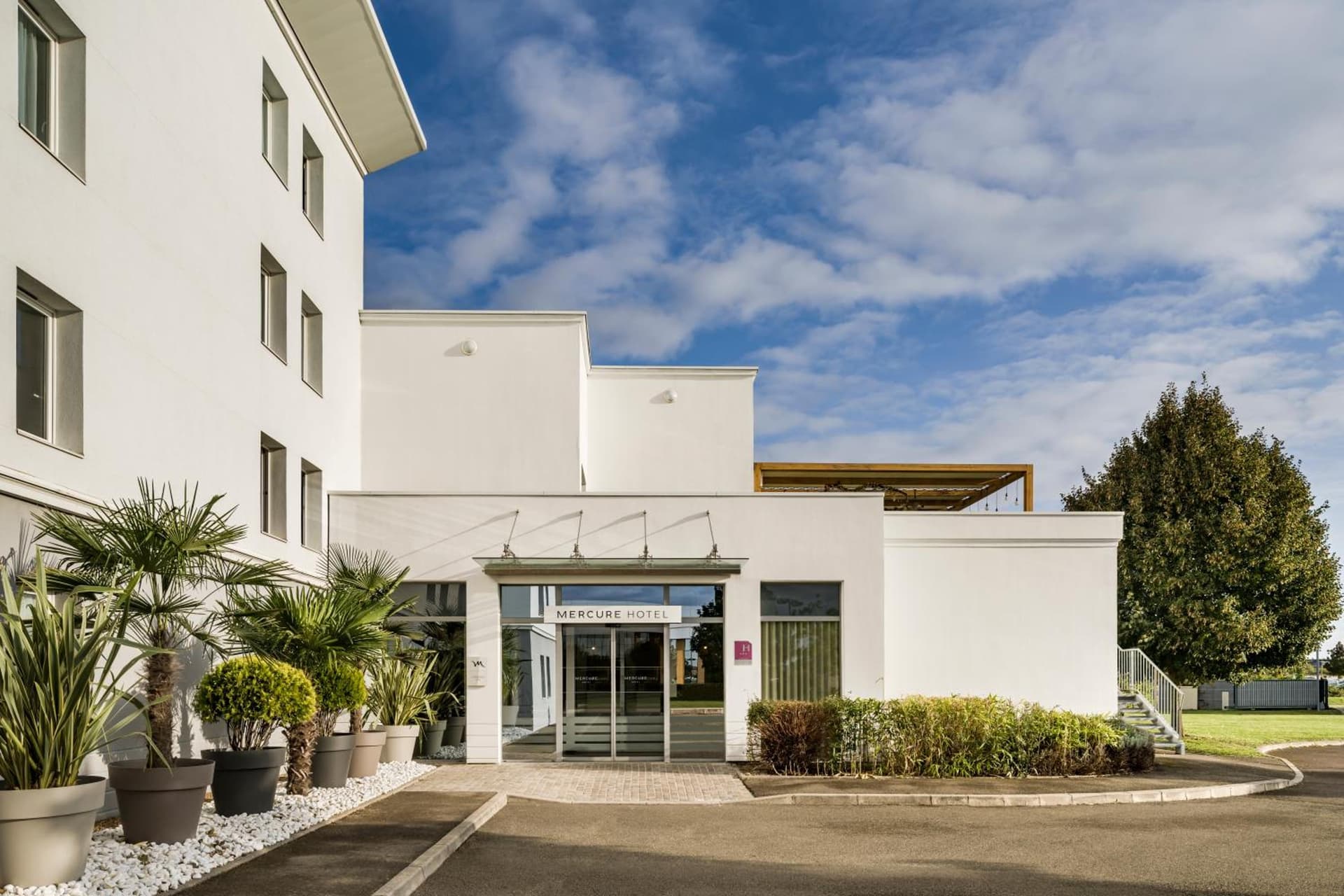 Mercure Chartres Est