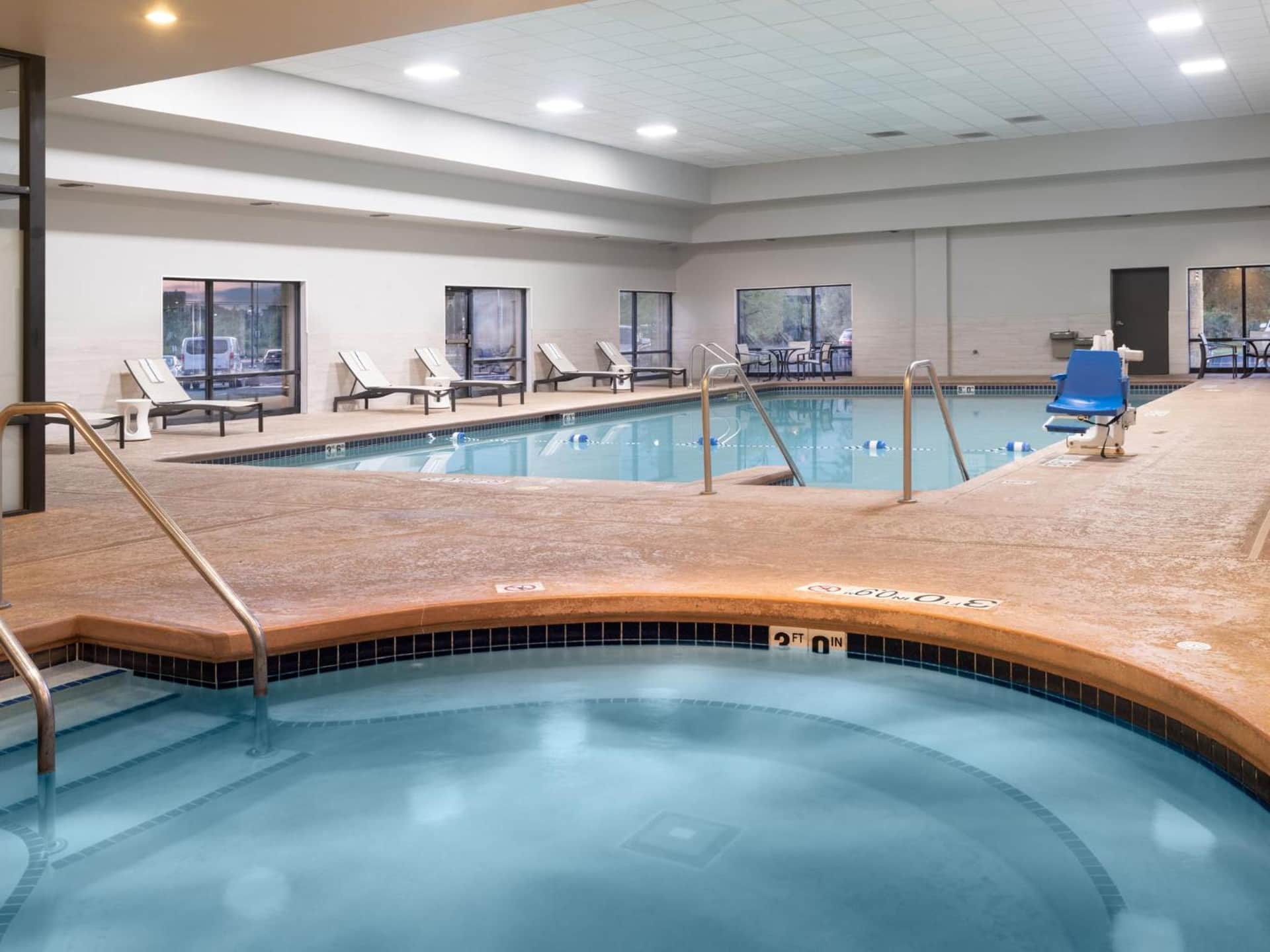 Crowne Plaza Milwaukee Airport by IHG