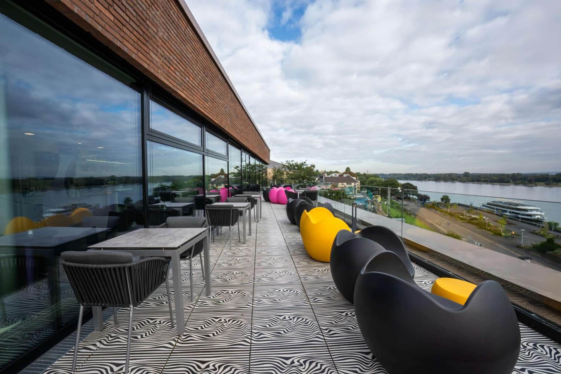 Prize by Radisson Bonn-City