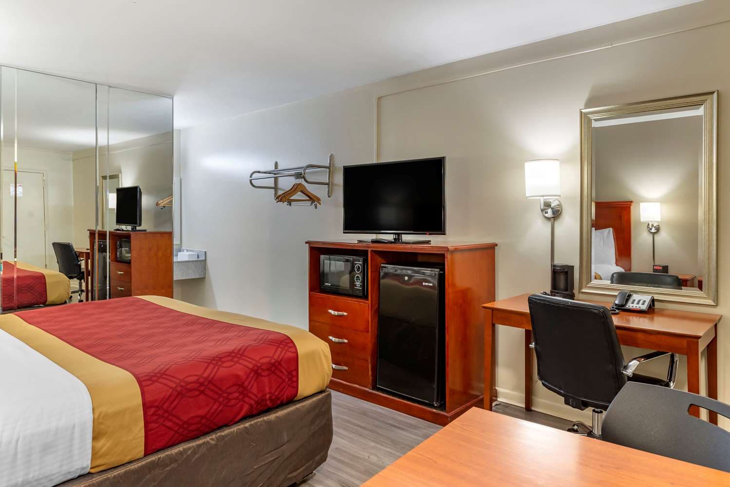 Econo Lodge Charlottesville North - University Area