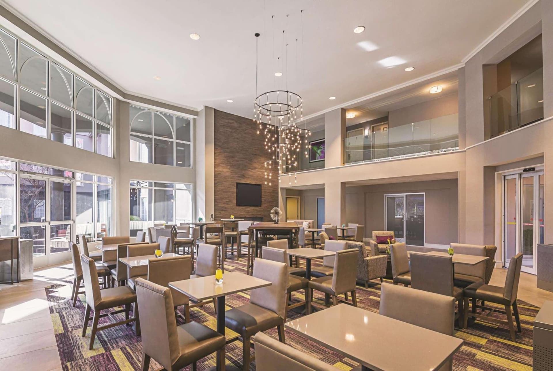 La Quinta Inn & Suites by Wyndham Austin Near The Domain