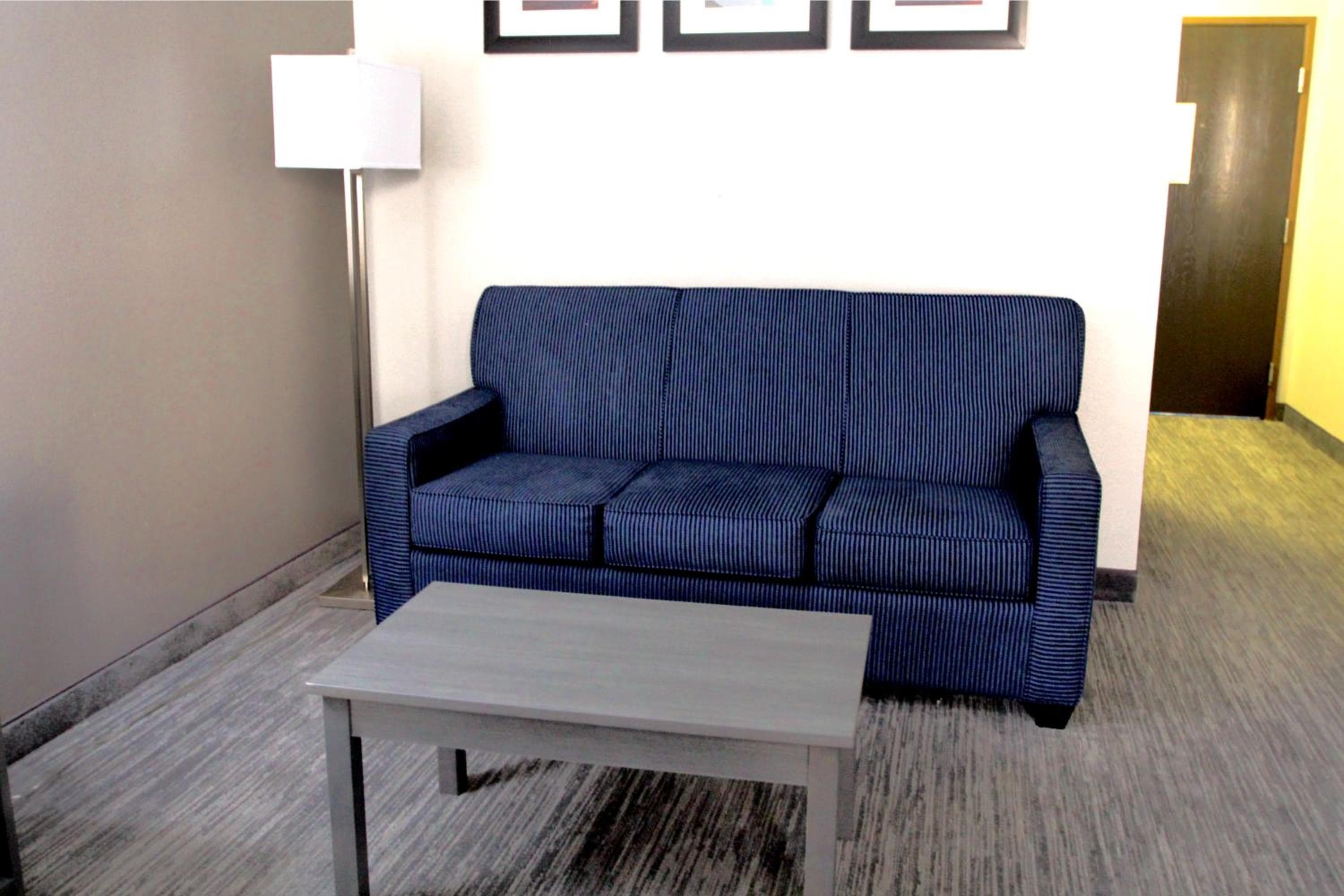 Baymont Inn & Suites by Wyndham Lafayette / Purdue Area