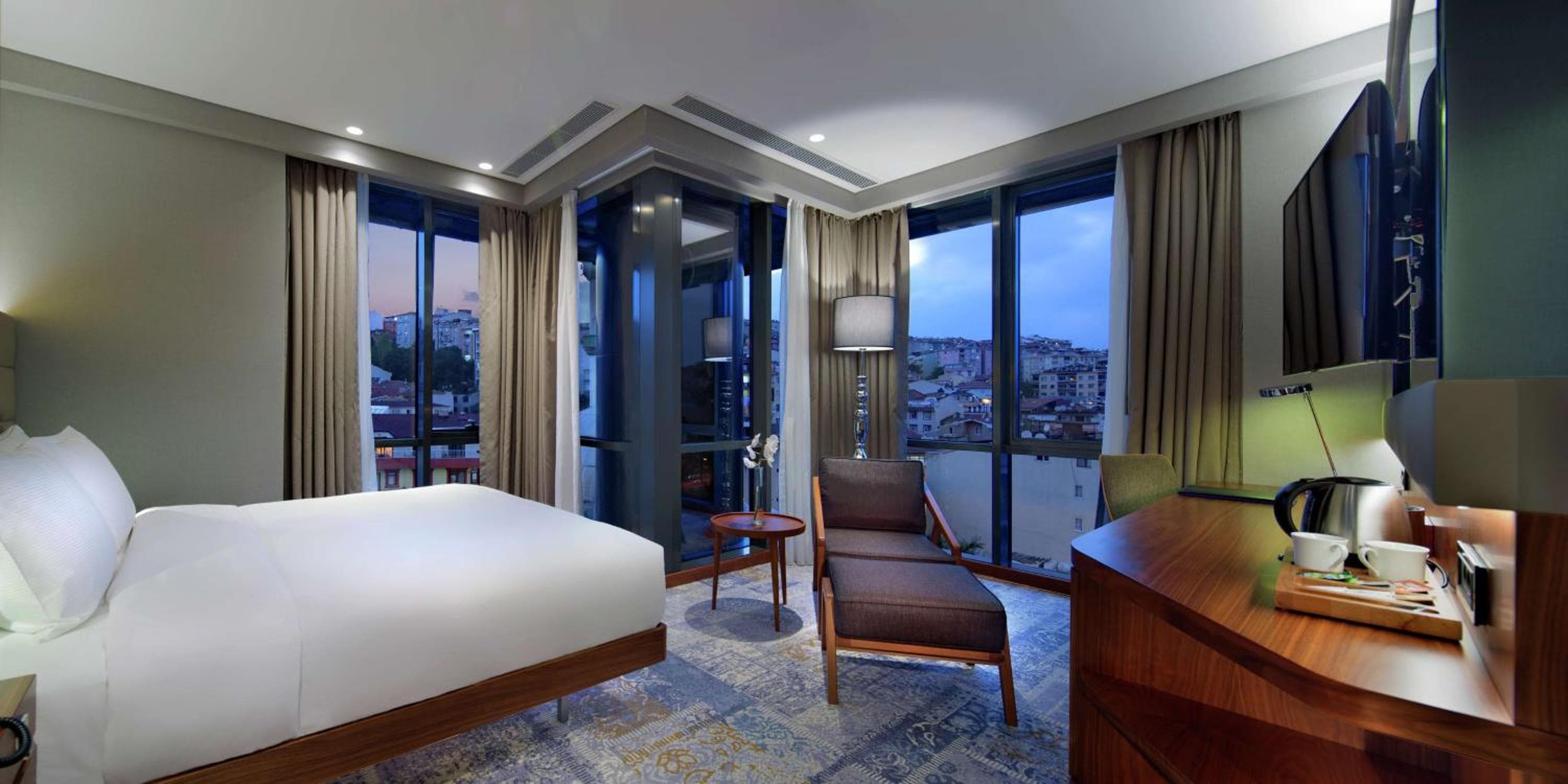 DoubleTree by Hilton Istanbul - Piyalepasa