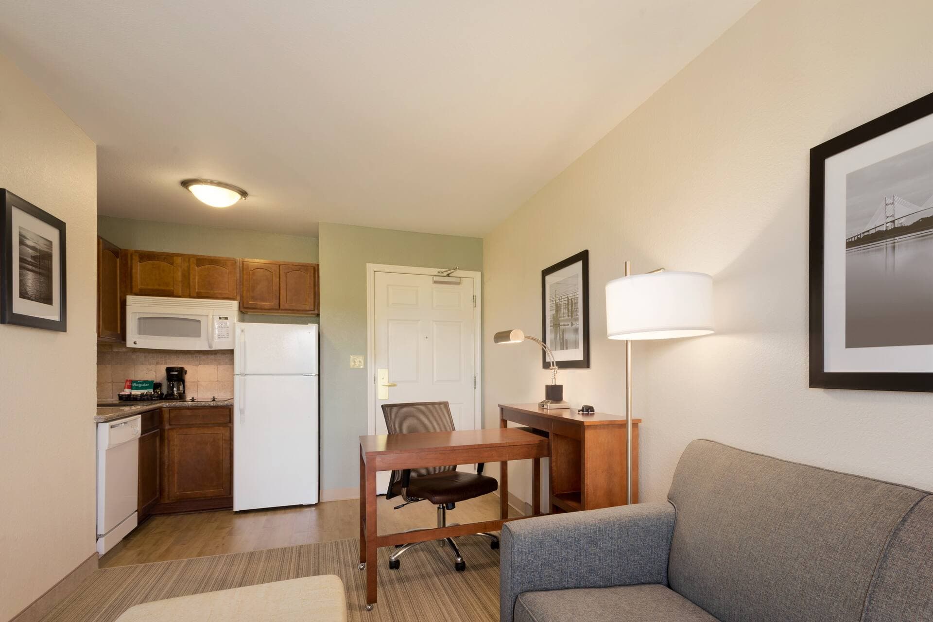 Homewood Suites by Hilton Jacksonville Deerwood Park