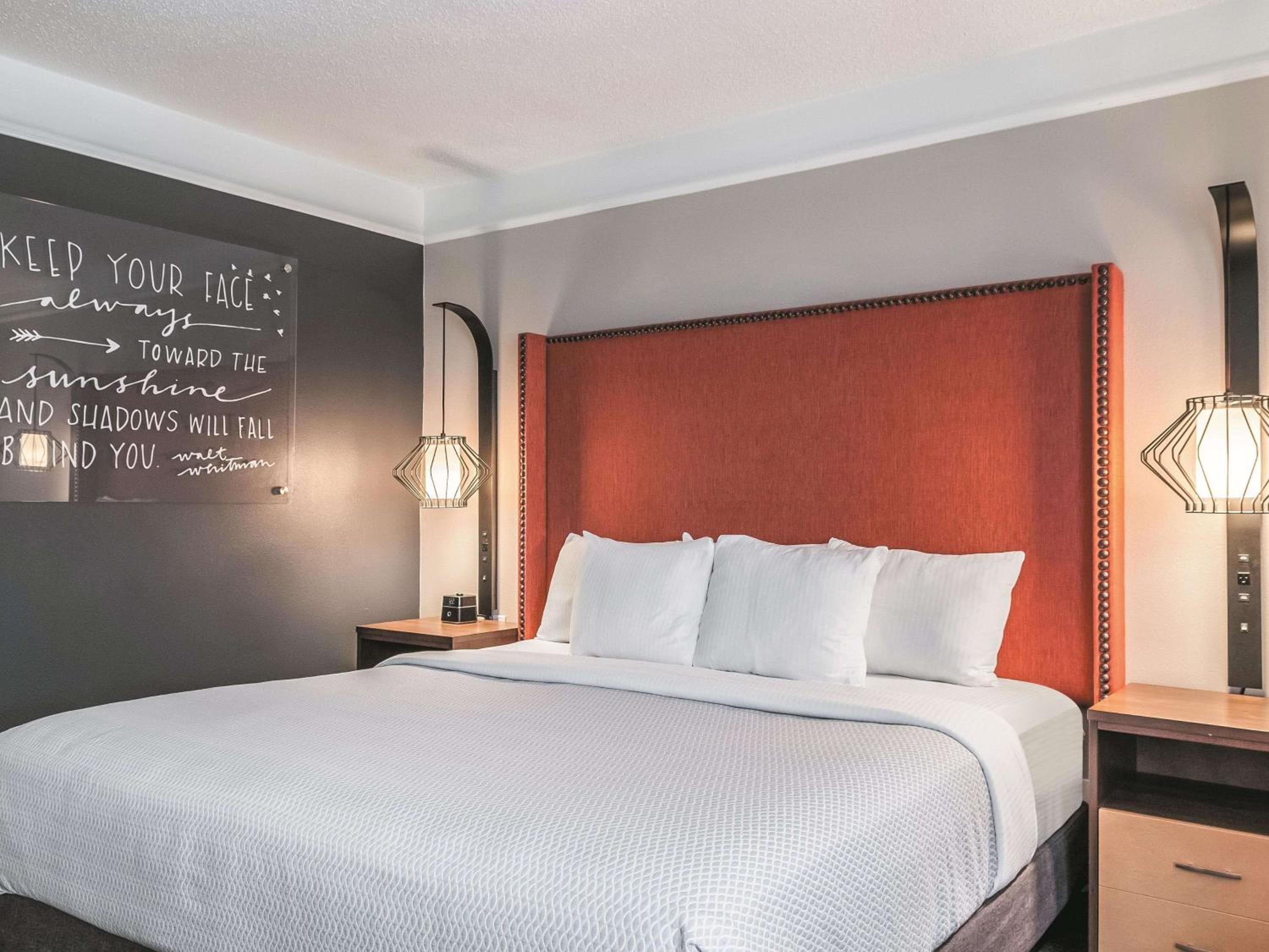 La Quinta Inn & Suites by Wyndham New Orleans Downtown