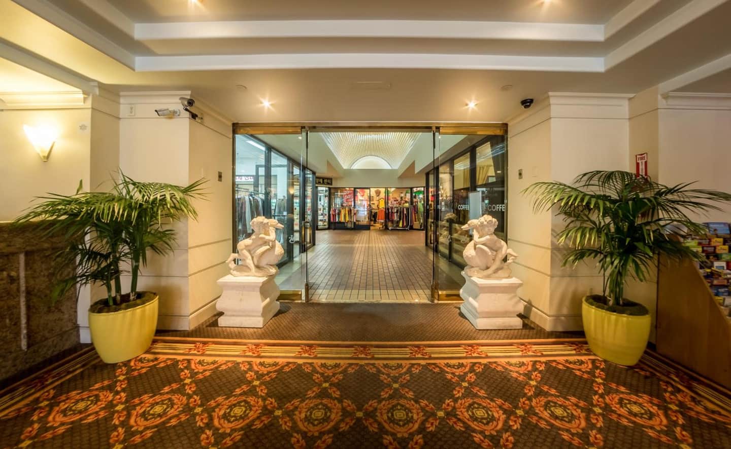 Olyver Hotel
