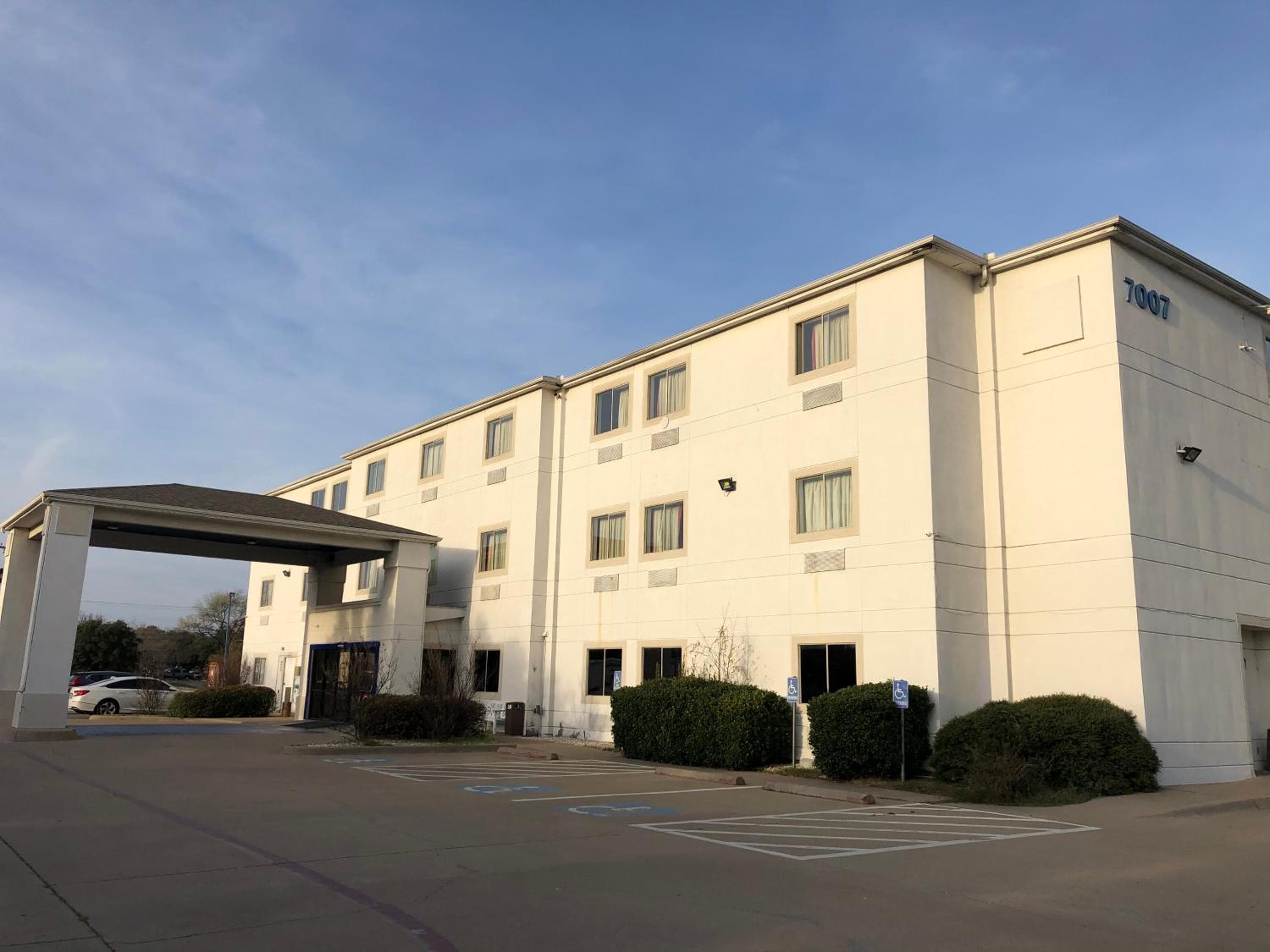 Motel 6-Woodway, TX