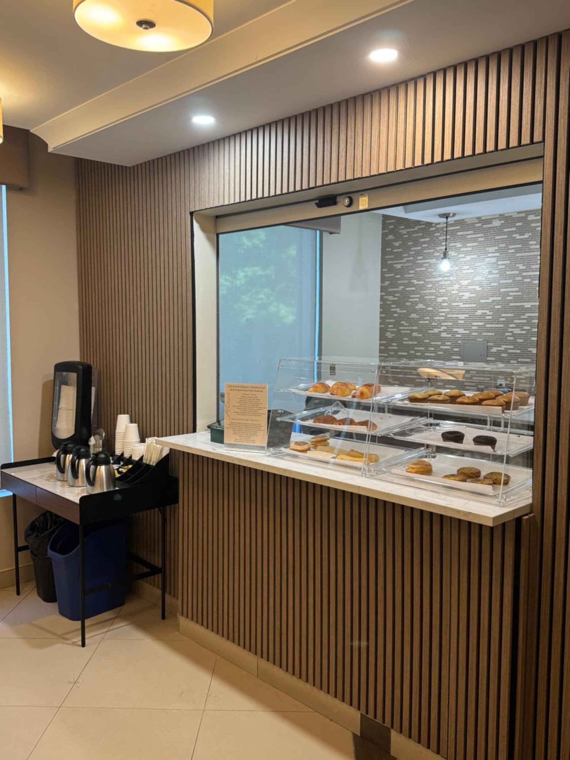 Best Western Plus Hotel Montreal
