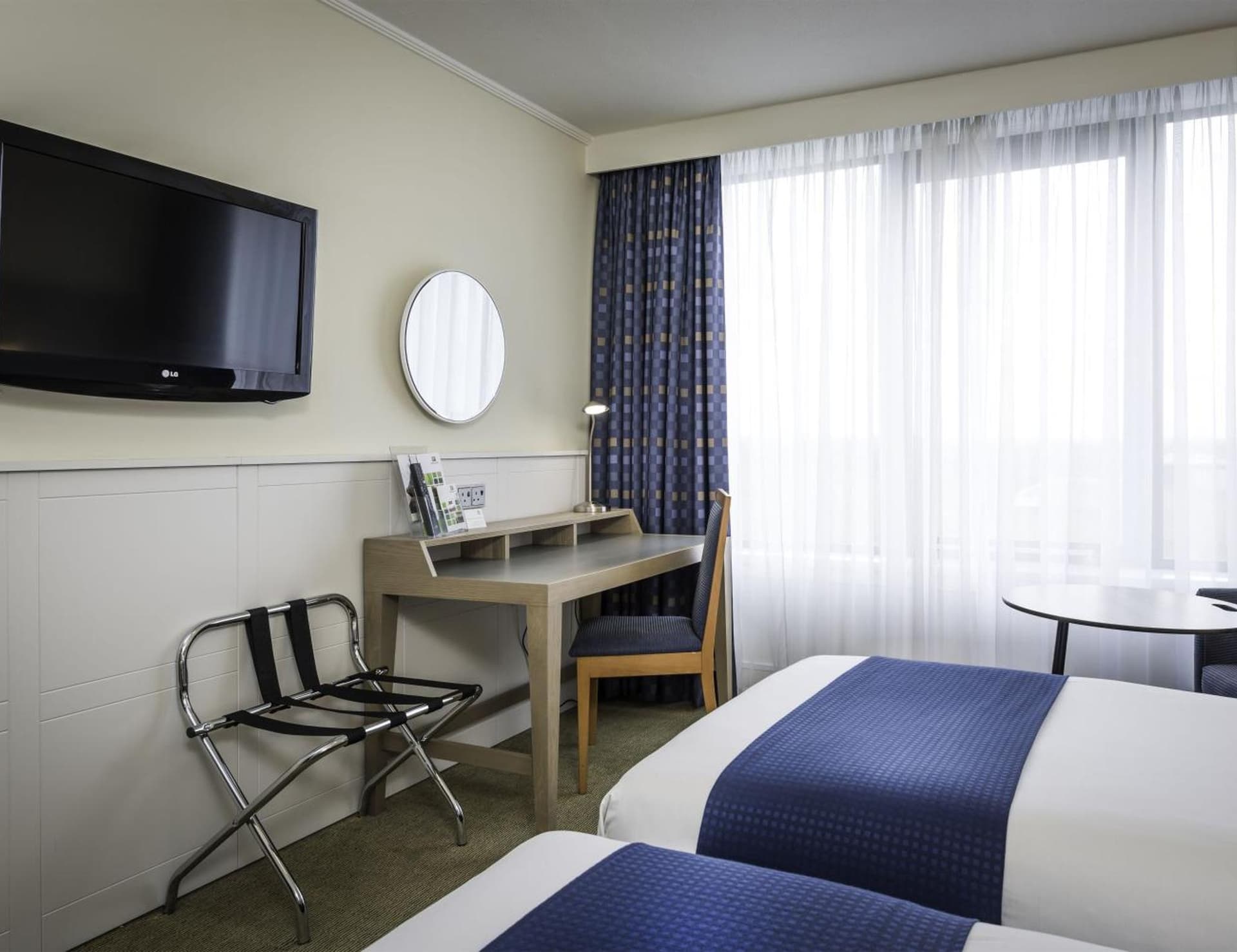Holiday Inn Milton Keynes Central, an IHG Hotel
