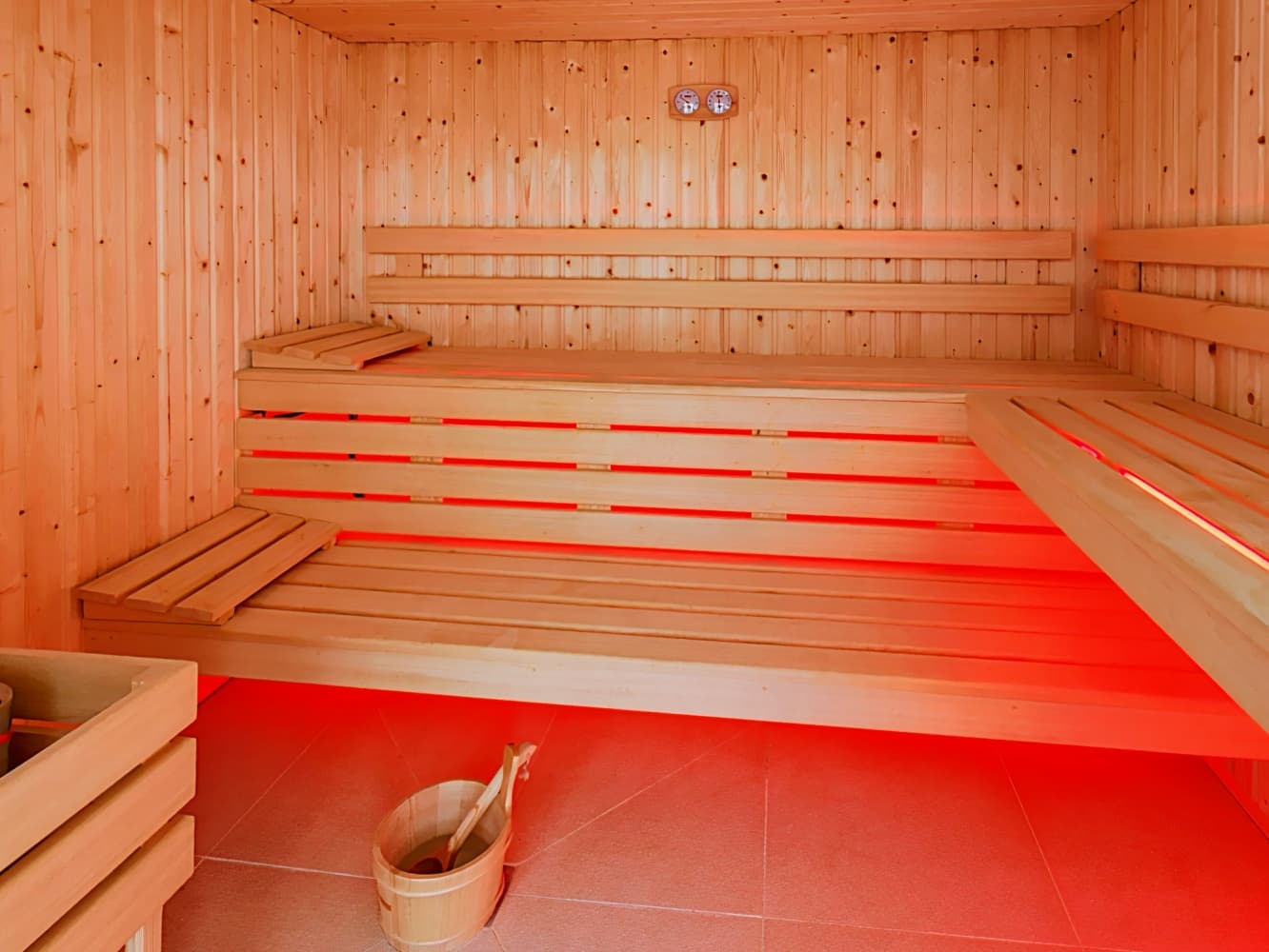 Mercure Brignoles Golf de Barbaroux and Spa