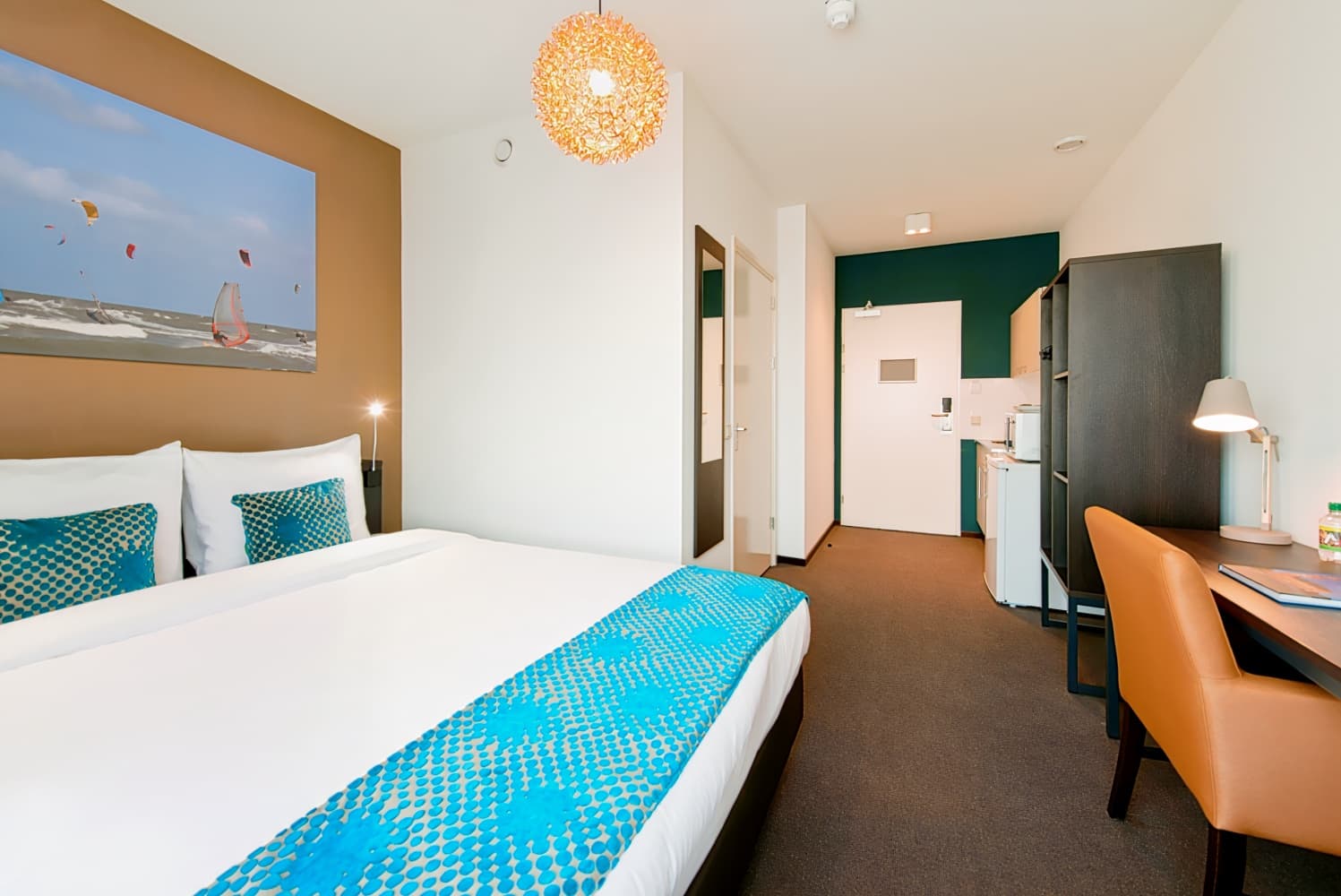 The Hague Teleport Hotel