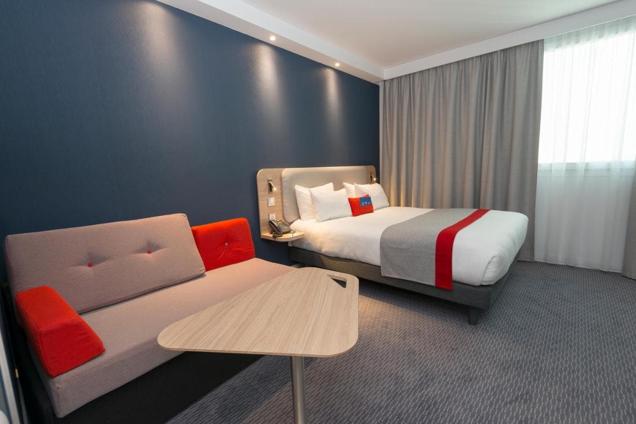 Holiday inn Express Paris Velizy, an IHG Hotel