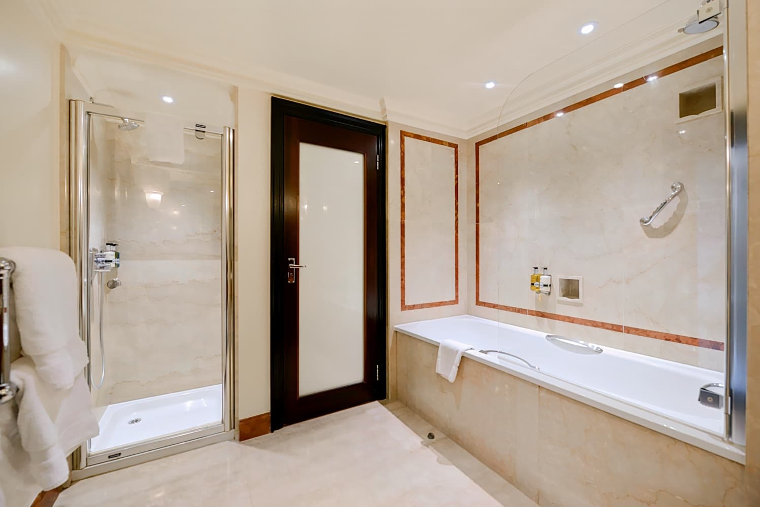 Radisson Blu Hotel, London Leicester Square