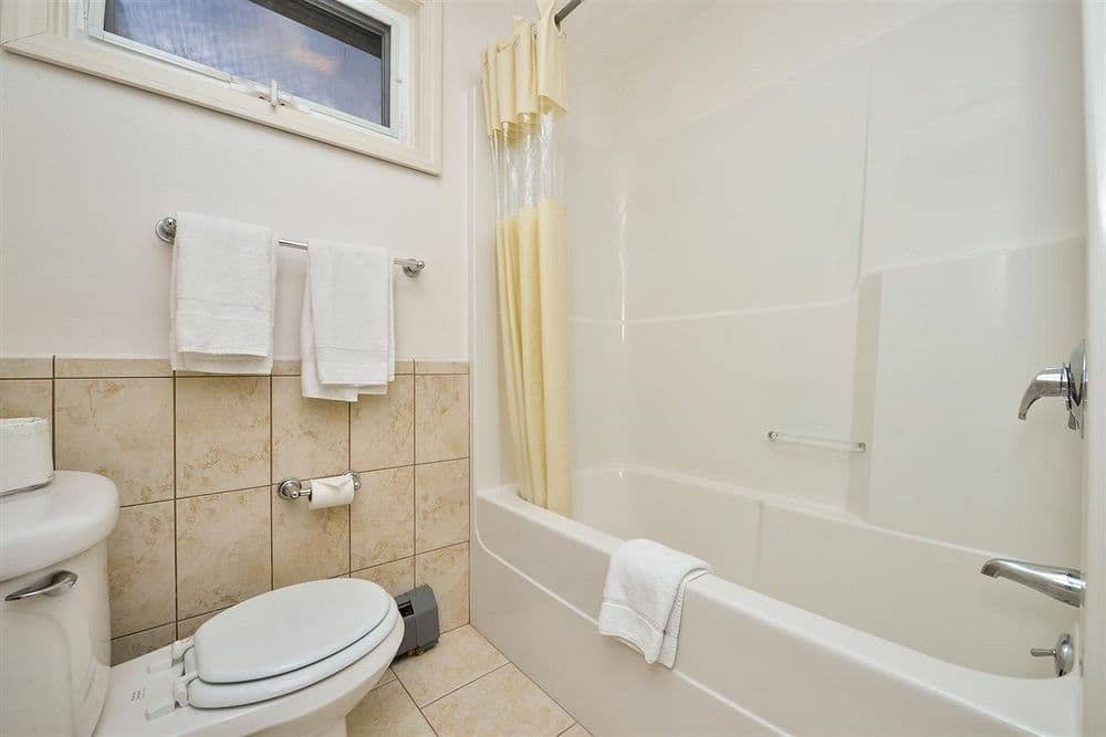 Americas Best Value Inn Providence-North Scituate