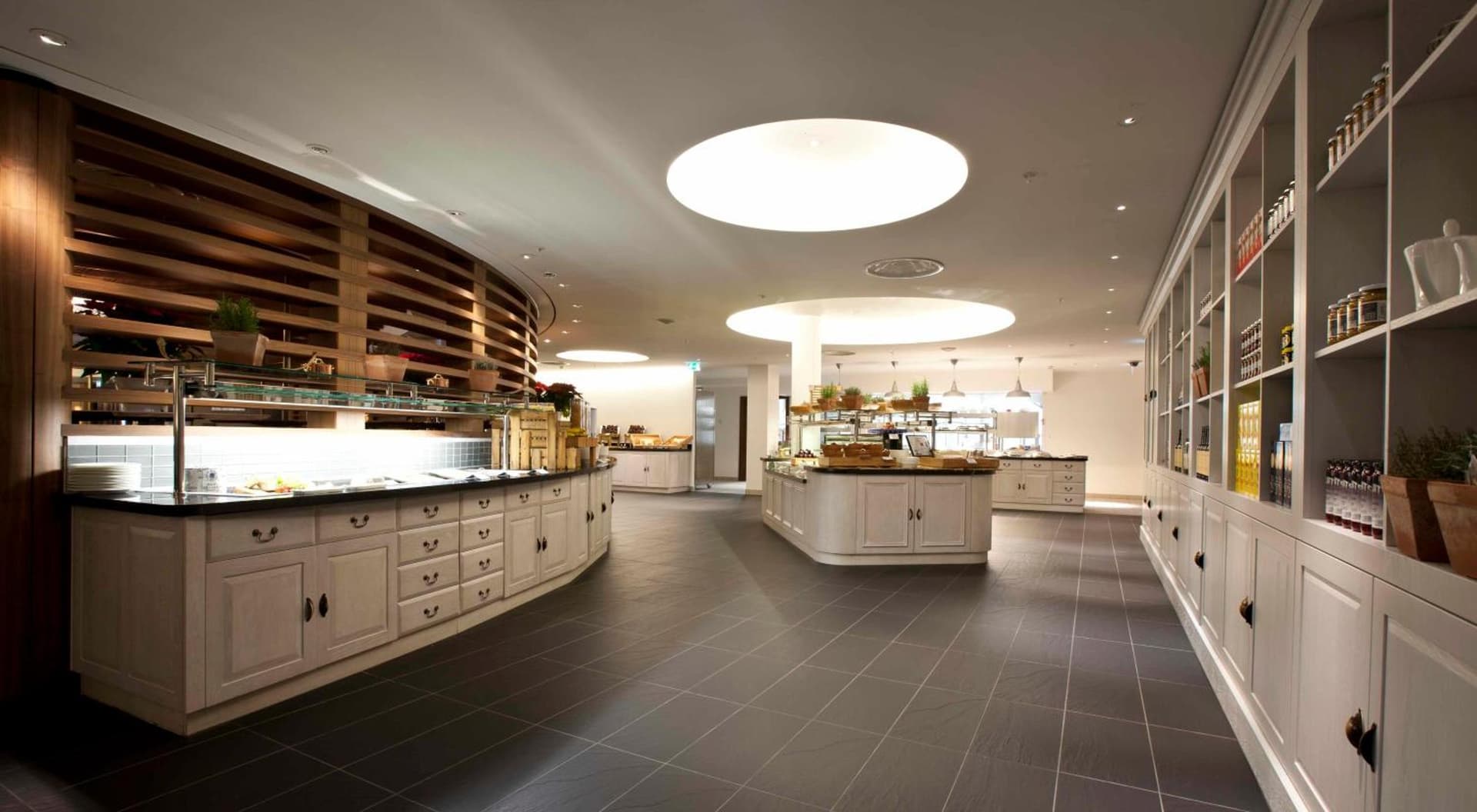 Hilton London Heathrow Airport Terminal 5